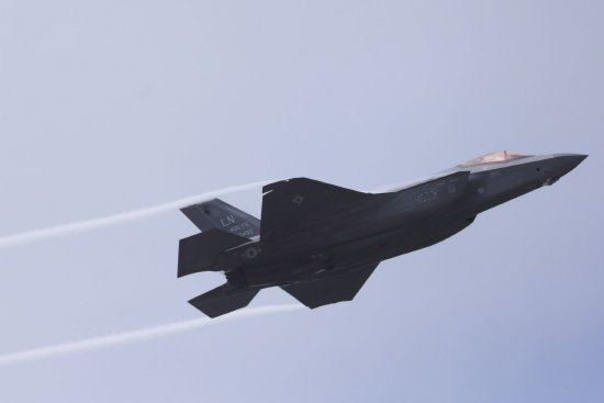 五角大楼把今(🍕)年为美国空军采购F-35战机的请(✔)求削减一半